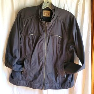 Lightweight gray jacket